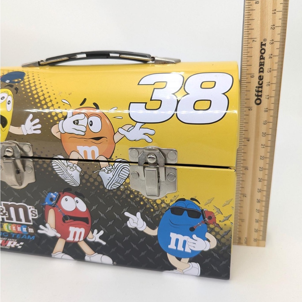 M&M's Racing Team Lunchbox - Picture 15 of 16